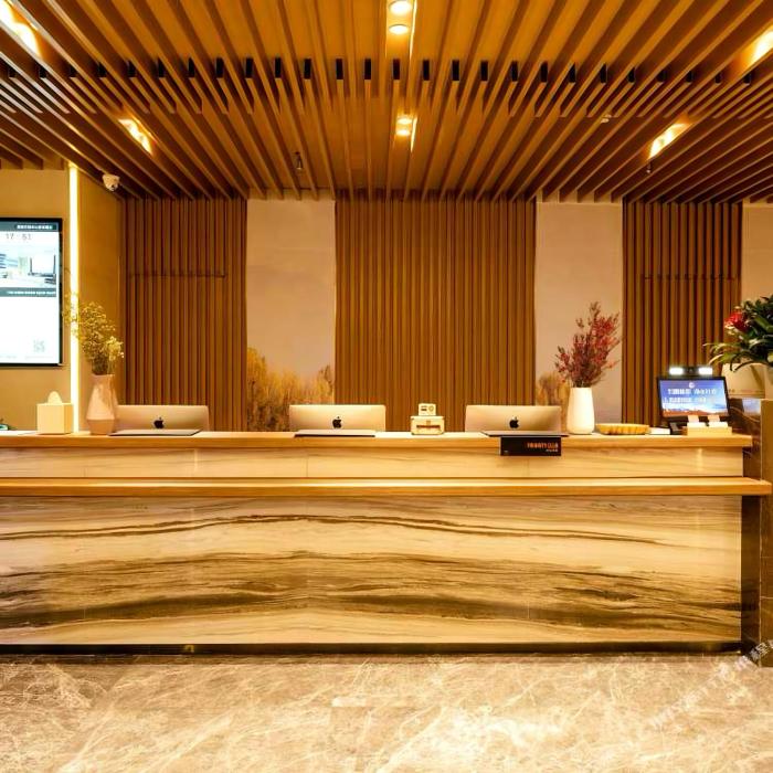 atour hotel xian administrative center high speed railway station