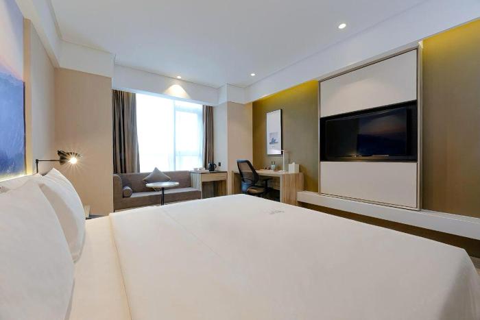 atour hotel xian administrative center high speed railway station