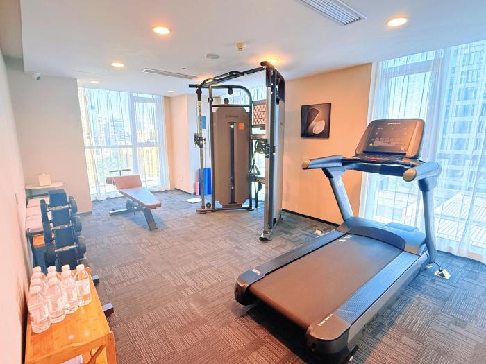 atour hotel xian administrative center high speed railway station