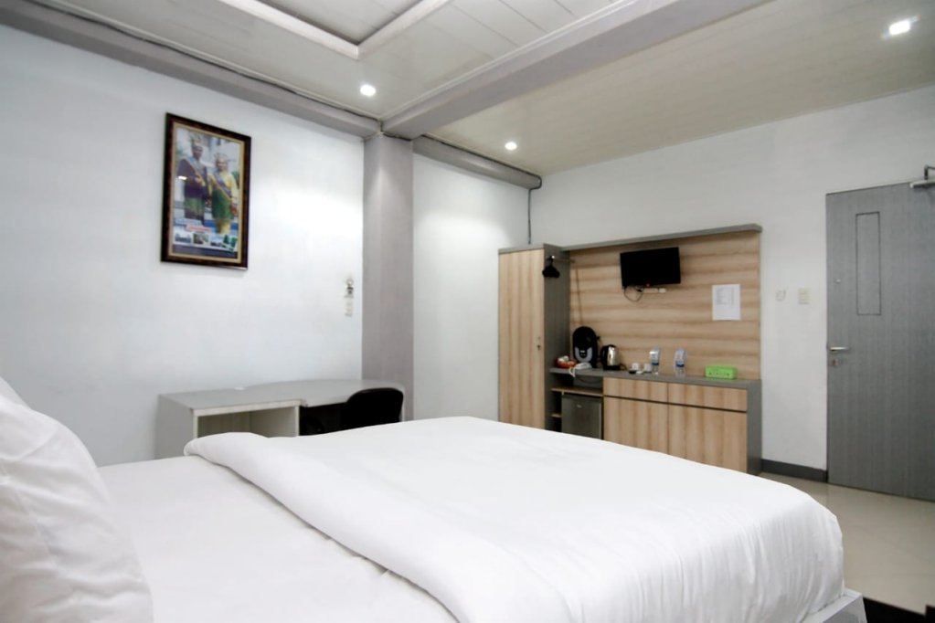 Gm Inn Hotel,,2 star