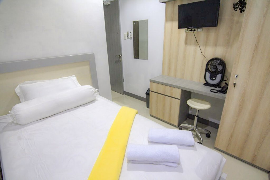Gm Inn Hotel,,2 star