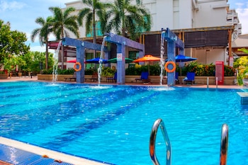 alexapd private water chalets