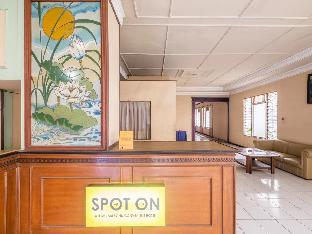 spot on 2341 hotel padjajaran 2