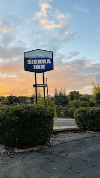 Sierra Inn,,1 star