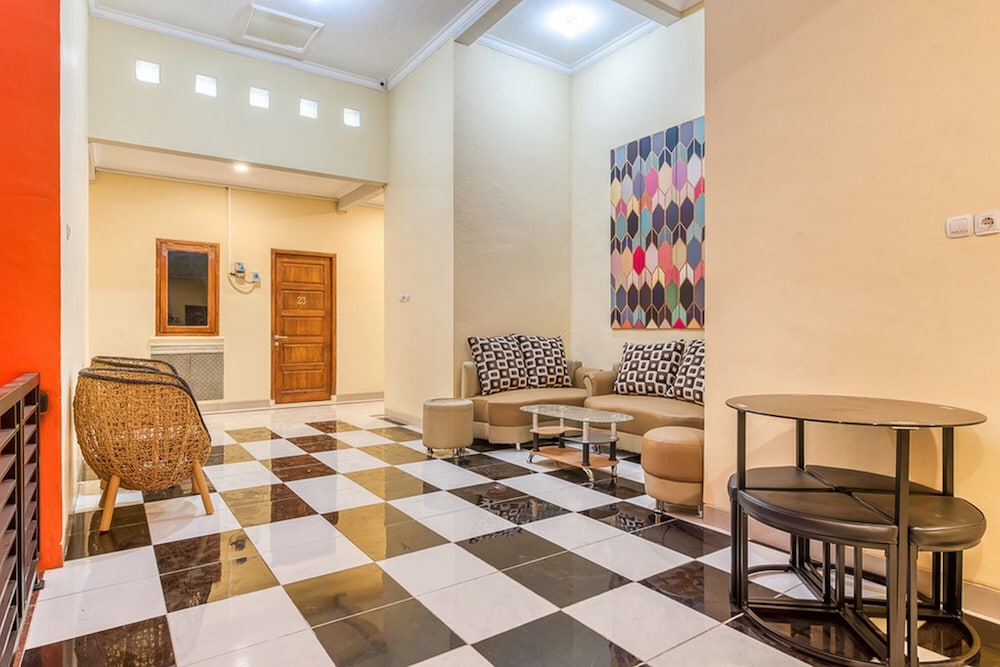 reddoorz syariah kertomenanggal surabaya