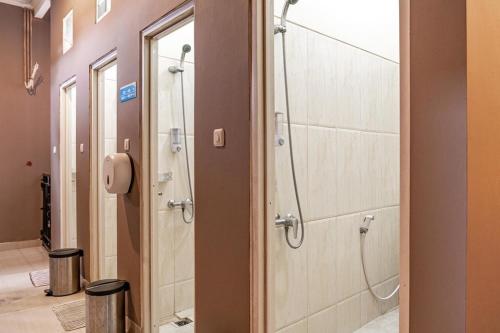 reddoorz hostel near ltc glodok