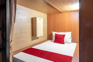 reddoorz hostel near ltc glodok