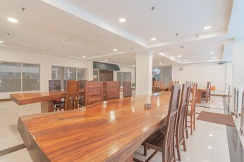 reddoorz apartment emerald towers bandung