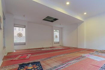 reddoorz apartment emerald towers bandung