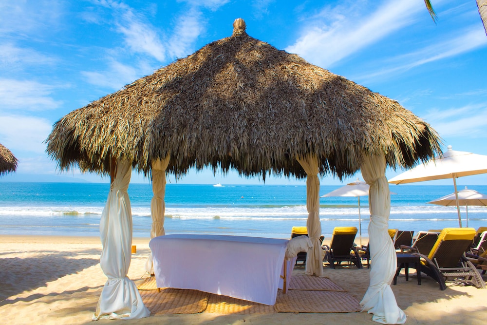 marival resort and suites