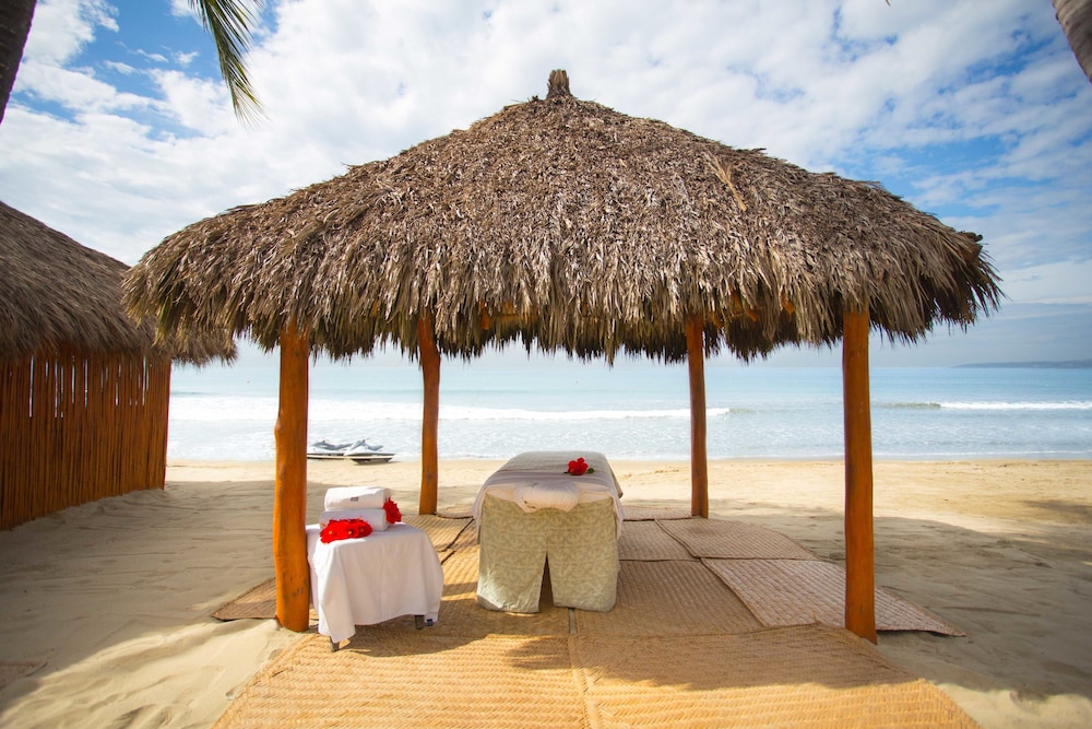 marival resort and suites