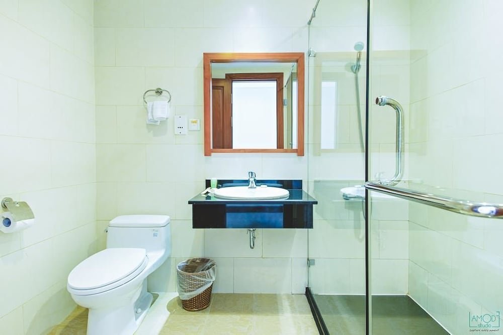 lancaster ho chi minh