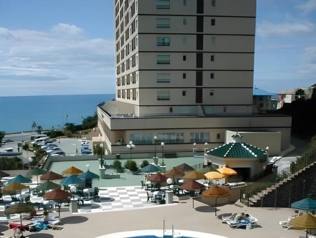 aparthotel first flatotel international