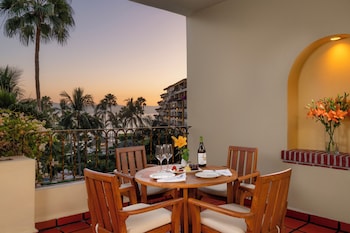 velas vallarta suites resort all inclusive