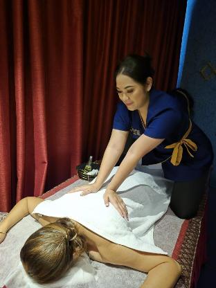 signature hotel apartments and spa