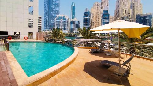 signature hotel apartments and spa