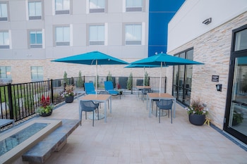 hampton inn by hilton huntley chicago