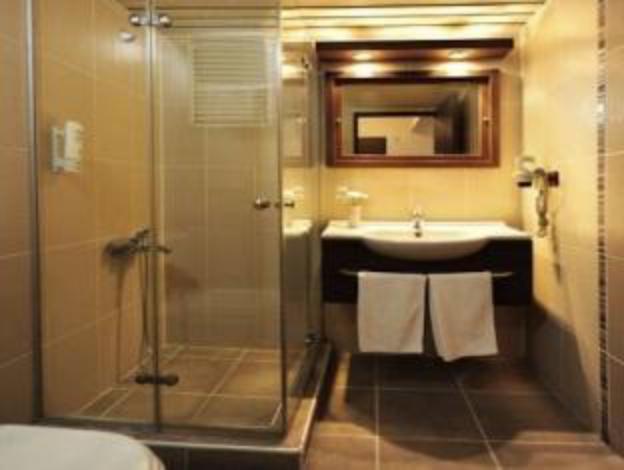 ustun otel alsancak