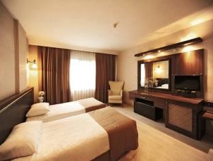 ustun otel alsancak