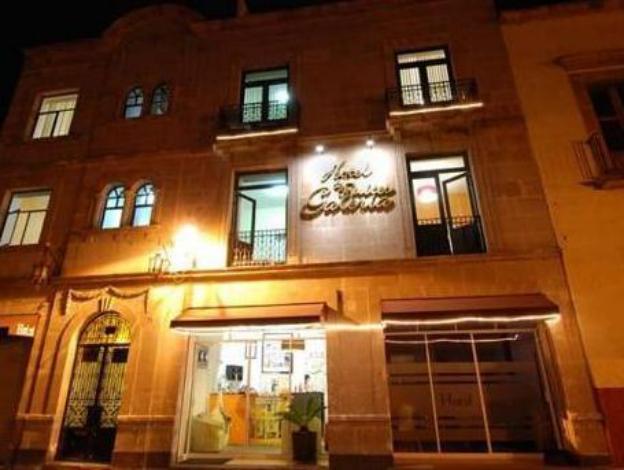 hotel and suites galeria