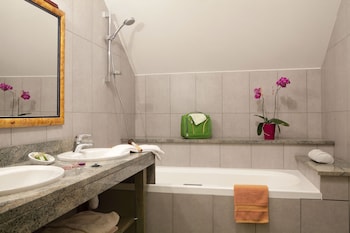logis hotel o en couleur