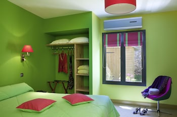 logis hotel o en couleur