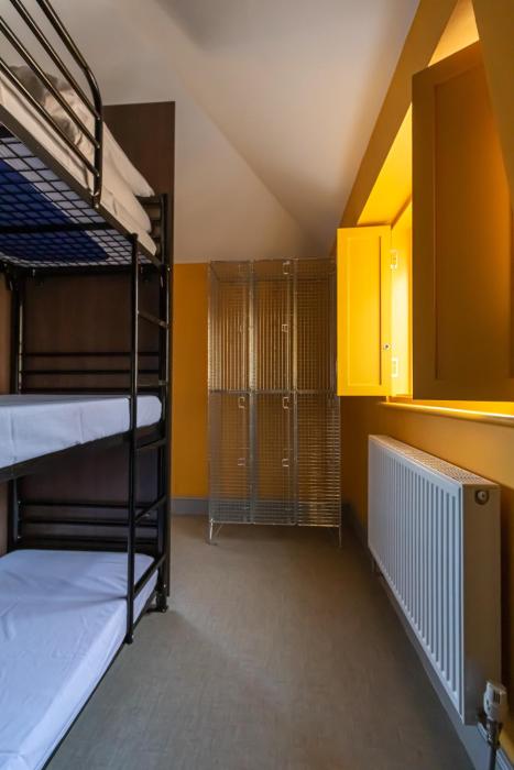 publove the steam engine hostel