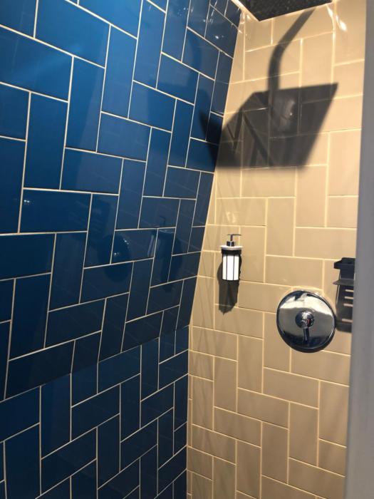 publove the steam engine hostel