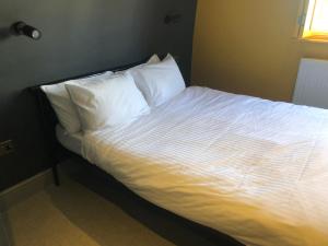 publove the steam engine hostel