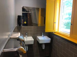 publove the steam engine hostel