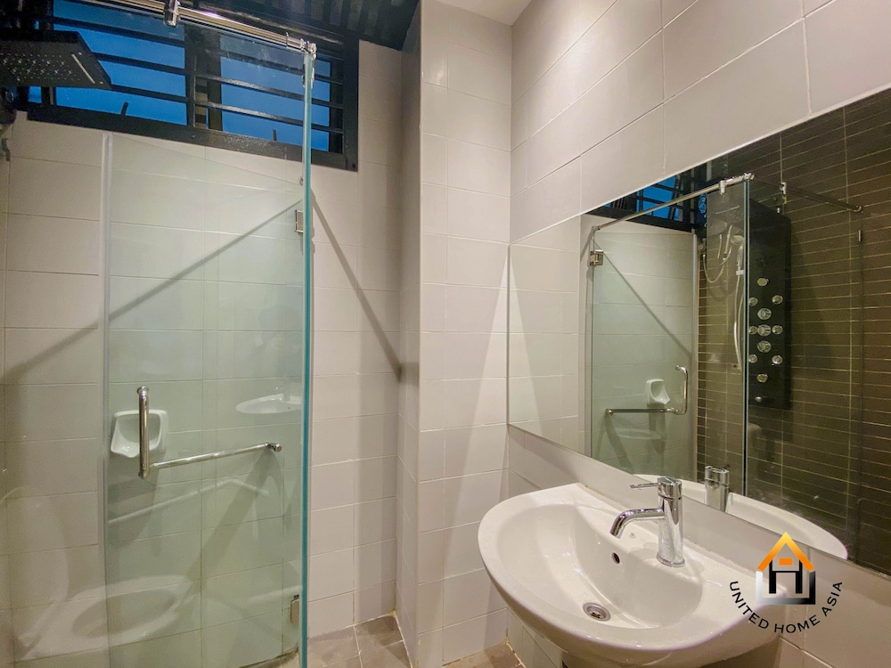 palazio serviced apartment