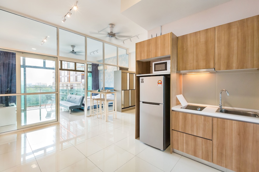 palazio serviced apartment