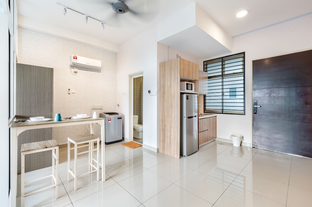 palazio serviced apartment
