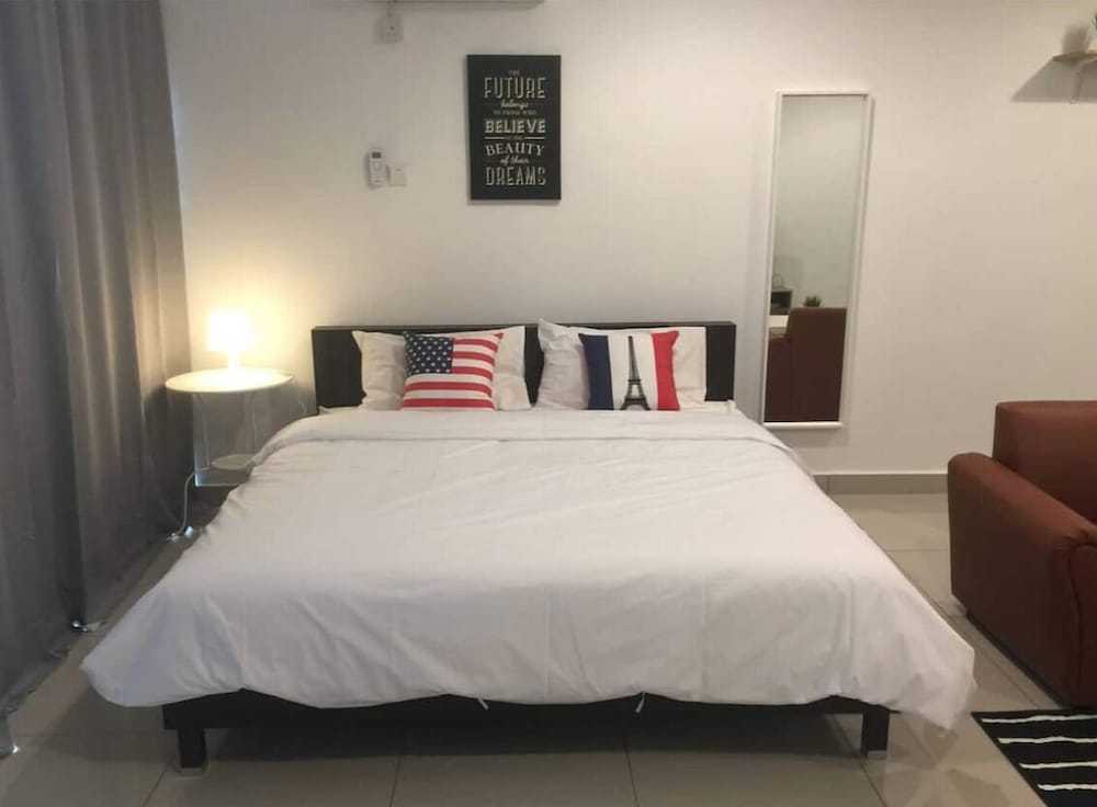 palazio serviced apartment