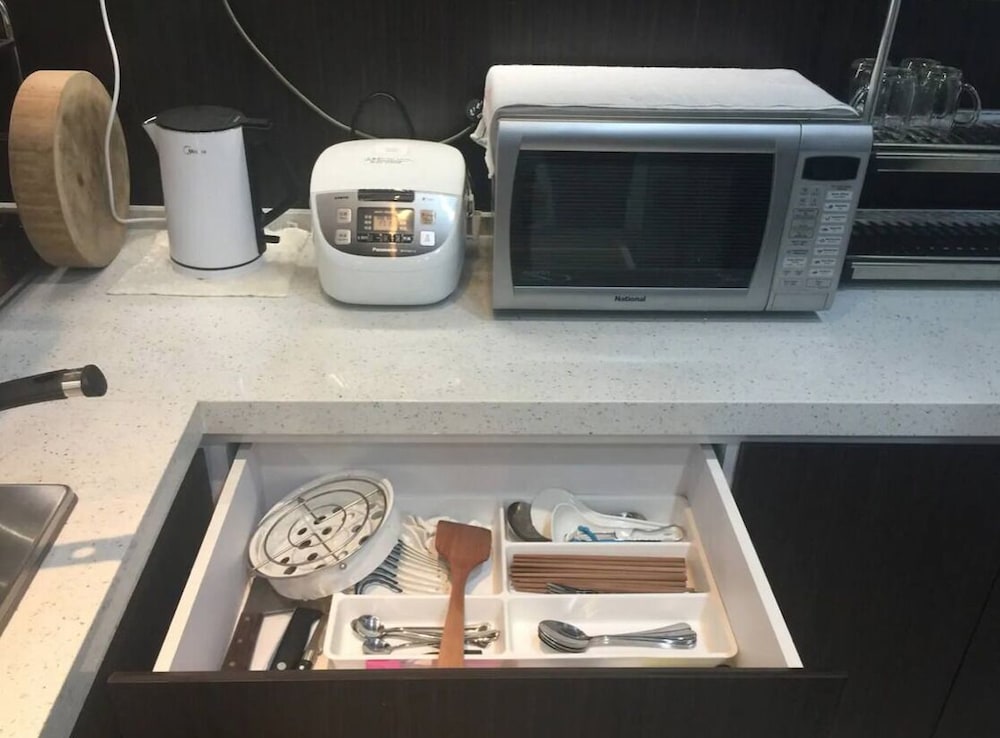 palazio serviced apartment