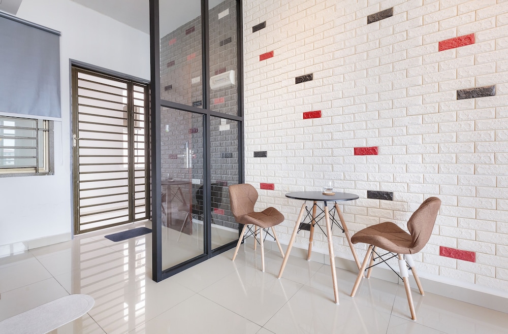 palazio serviced apartment