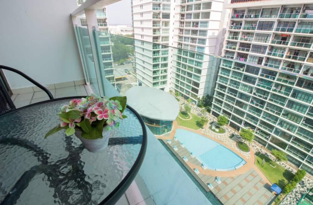 palazio serviced apartment