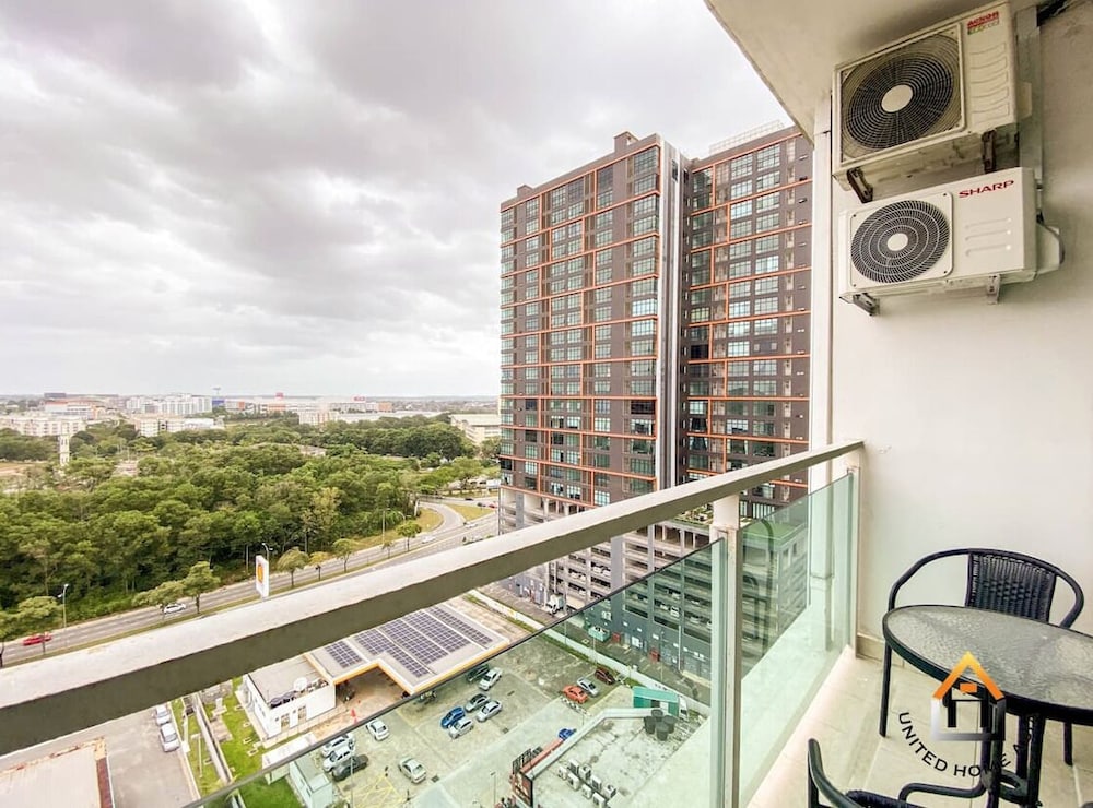 palazio serviced apartment