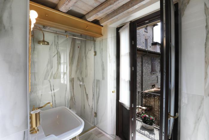 suitesandatelier lake como