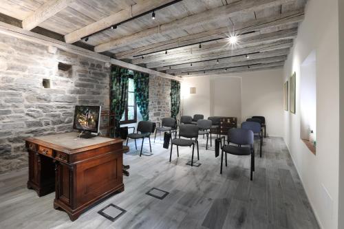 suitesandatelier lake como