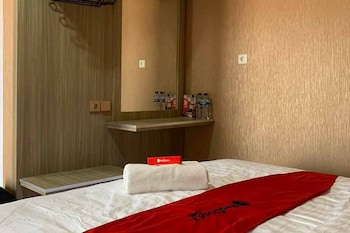 reddoorz plus simpang usu medan