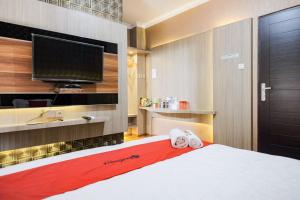 reddoorz plus simpang usu medan