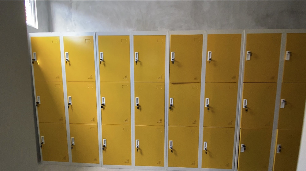 reddoorz hostel near lippo mall kuta