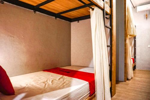 reddoorz hostel near lippo mall kuta