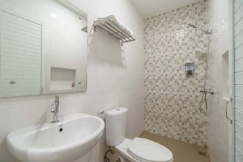 reddoorz plus cemara asri medan