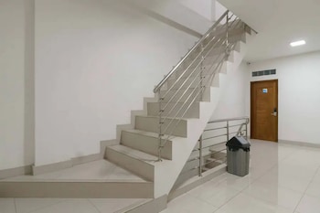 reddoorz plus cemara asri medan