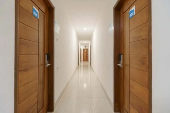 reddoorz plus cemara asri medan