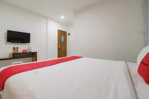 reddoorz plus cemara asri medan