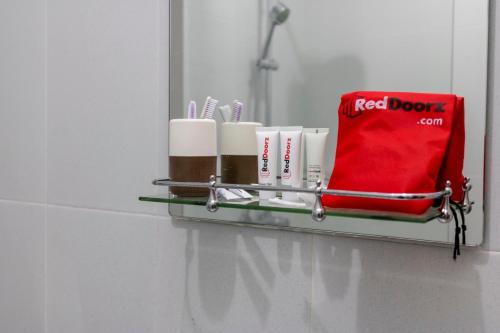 reddoorz near rs usu medan 3