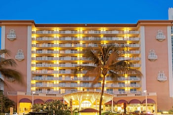 Ramada Plaza By Wyndham Marco Polo Beach Resort,Miami Beach>>Miami,3 star